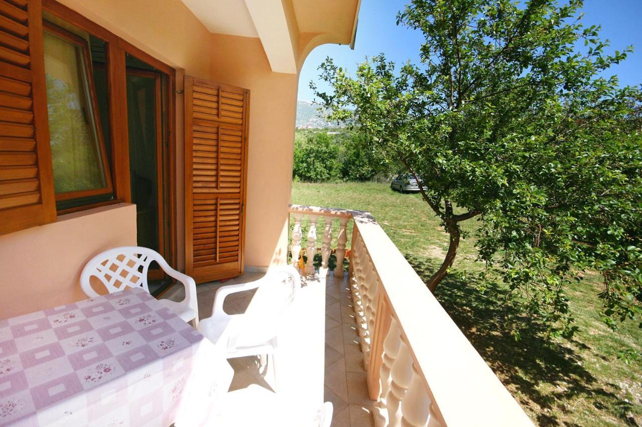 Apartments With A Parking Space Rovanjska, Paklenica - 6209 Exterior foto