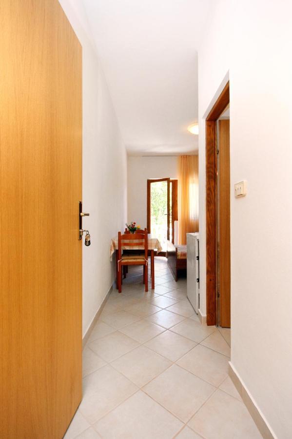 Apartments With A Parking Space Rovanjska, Paklenica - 6209 Exterior foto